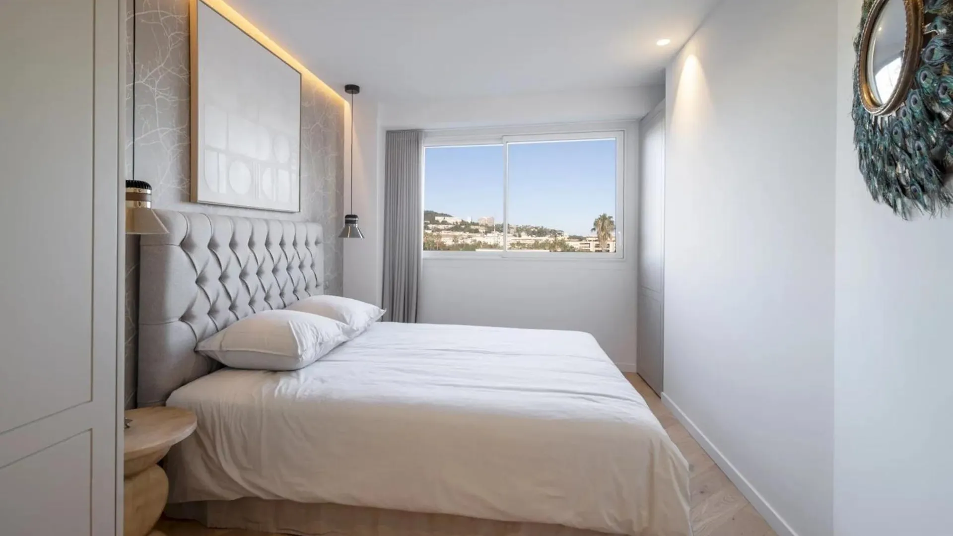 Ref 1987 - Cannes Croisette - Apartment To Rent Sea View