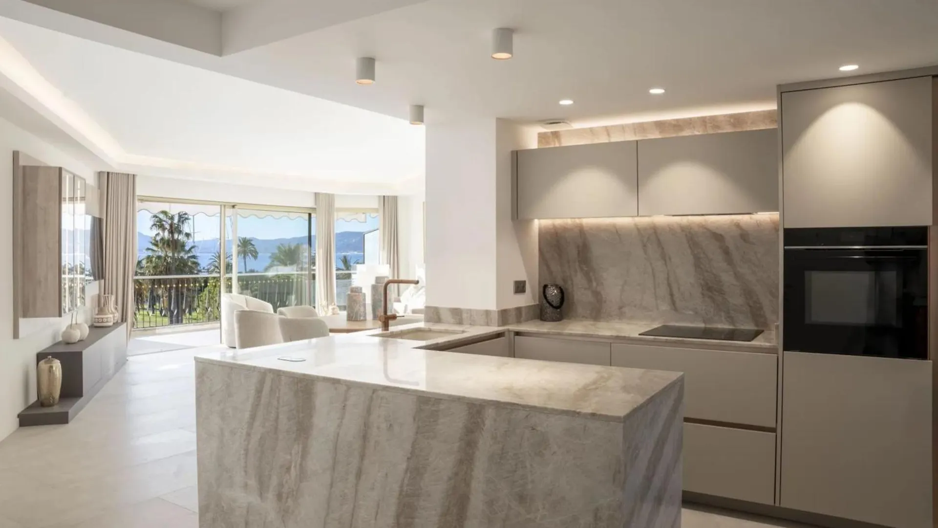Ref 1987 - Cannes Croisette - Apartment To Rent Sea View 法国